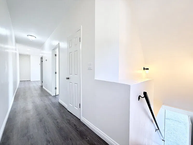 2 bed, 1.0 bath, 683 sqft, $1,895 — Photo 2