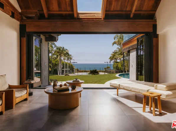30464 Morning View Dr, Malibu, CA 90265