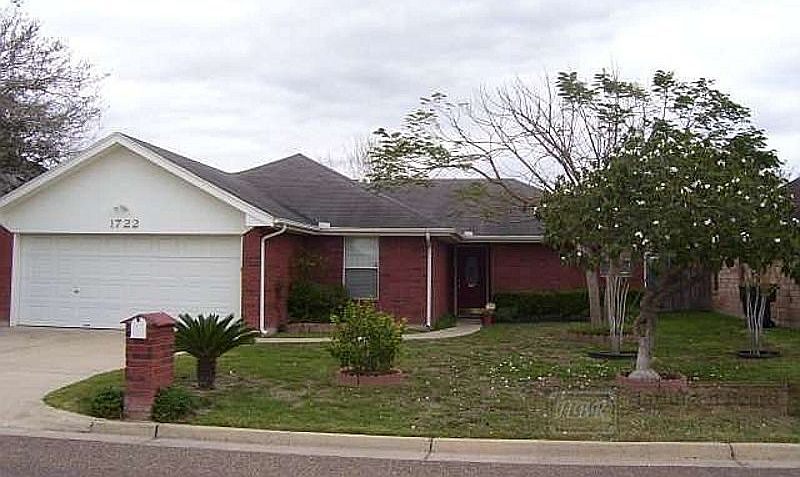 1st image of 1722 Summerfield Ln N
