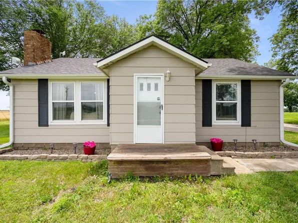 229 22000th Rd, Cherryvale, KS 67335