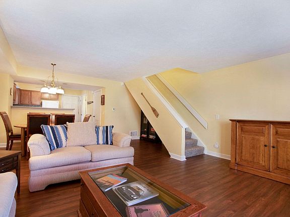 5th image of 69 N Shore Dr APT 24