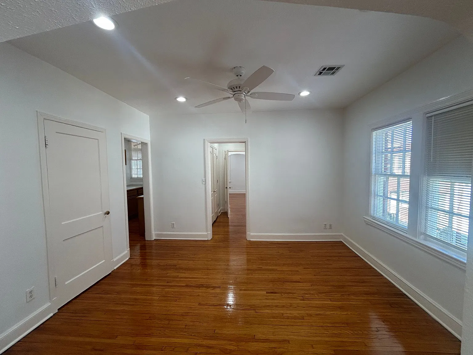 Great Apartment Close to Cherry Street! — Photo 4