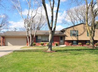 12820 Center St, Brookfield, WI 53005