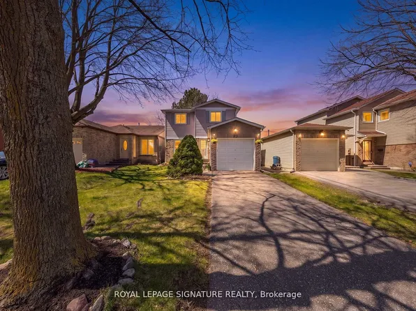 22 Madsen Cres, Markham, ON L3R 4P3