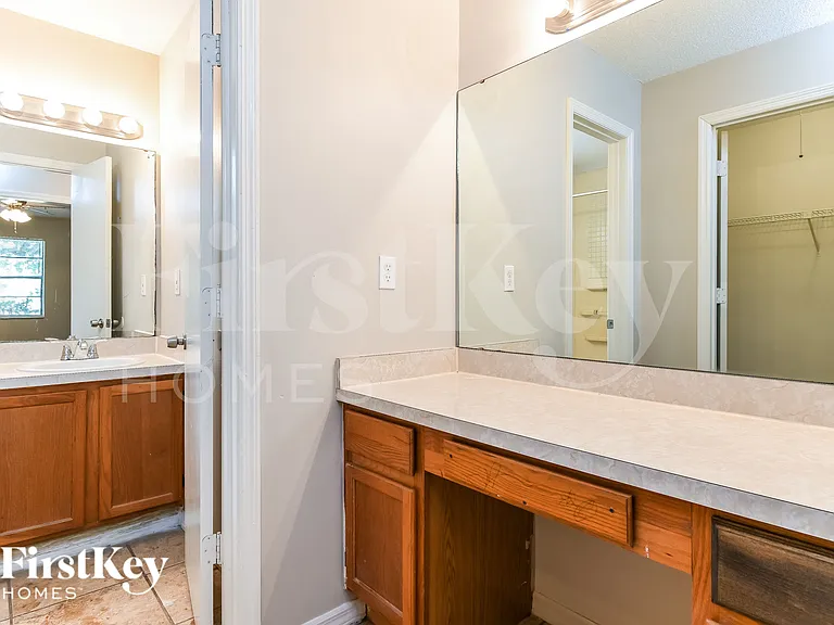 3650 Willys Ave — Photo 11