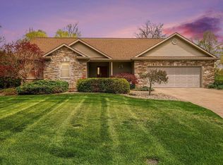 23605 River Dr, Goshen, IN 46528