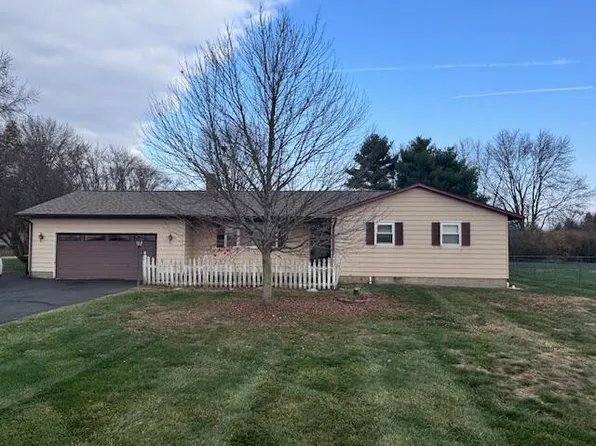 2101 Lees Rd, Hebron, OH 43025