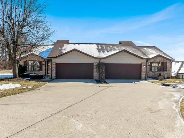 19 Eaglecrest Ct #19, Columbia, IL 62236