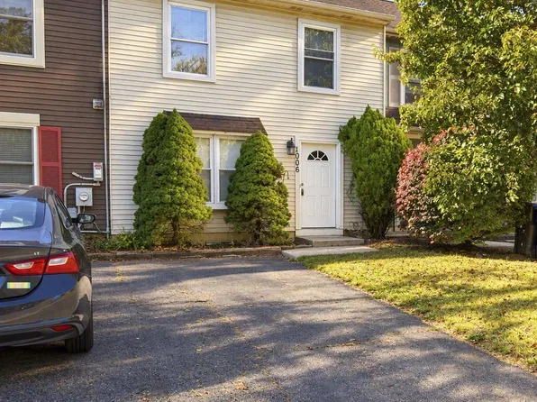 1006 Pope St, Burlington, NJ 08016