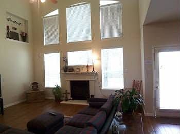 3rd image of 12413 Maplewood Dr