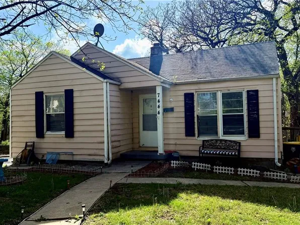 7444 Park Ave, Kansas City, MO 64132