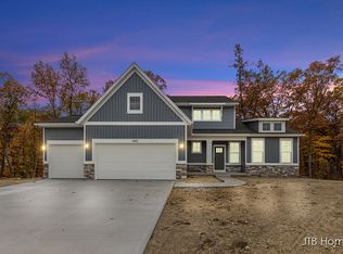 1465 Kimber Dr, Lowell, MI 49331