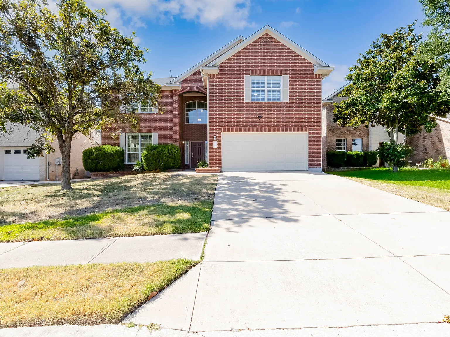 4 bed, 2.5 bath, 3263 sqft, $3,050 — Photo 1
