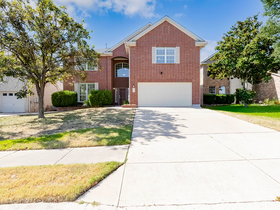 15617 Pumpkin Ridge Dr
