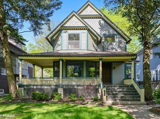 1030 Maple Ave, Evanston, IL 60202