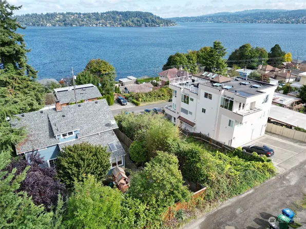 7233 S Taft Street, Seattle, WA 98178
