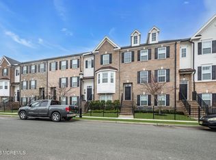 28 Catherine St, Red Bank, NJ 07701
