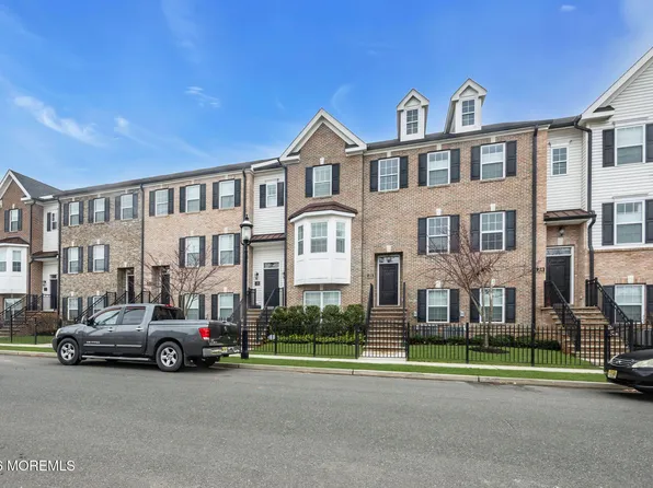 28 Catherine St #18, Red Bank, NJ 07701