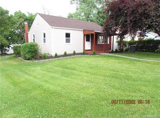 2 Leffingwell Pl, New Rochelle, NY 10801