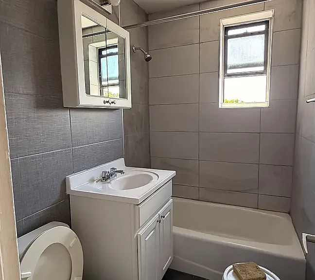 61-88 Dry Harbor Rd #5B — Photo 3