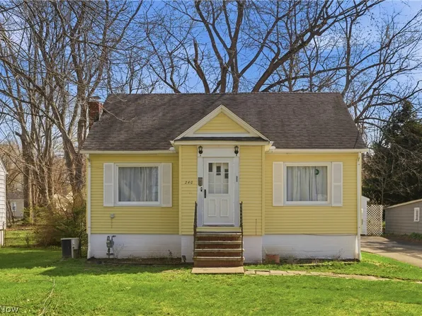 240 E 45th St, Lorain, OH 44052