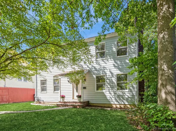 31 Chatfield Street, Stamford, CT 06907