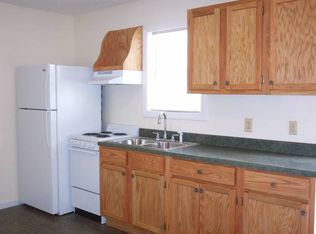 9 Glenn St APT A, Canton, NC 28716