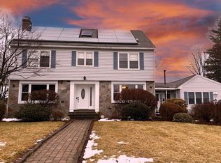 22 Berkshire St, Fitchburg, MA 01420