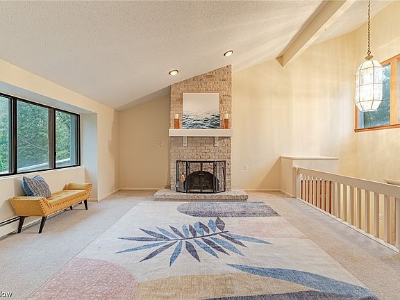 4th image of 17556 Indian Hills Dr