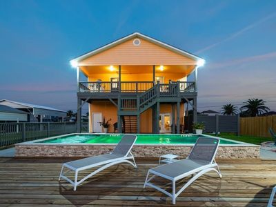 102 Ball St, Rockport, TX, 78382