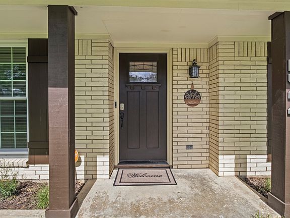 2nd image of 152 Stardust Ln