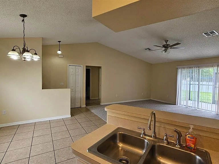10368 Lansfield St — Photo 7