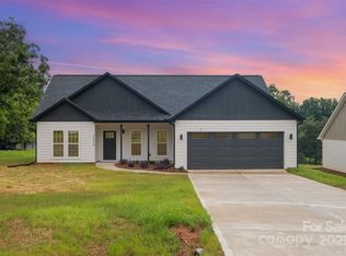 3486 Winters St, Newton, NC 28658