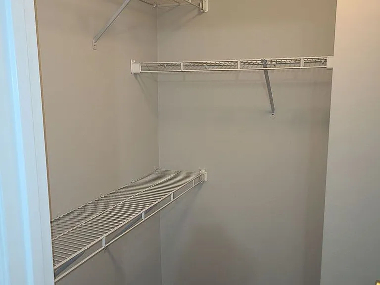 7005 Hunter Hill Ct — Photo 8
