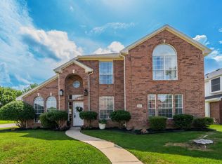 801 Cobblestone Dr, Lewisville, TX 75067