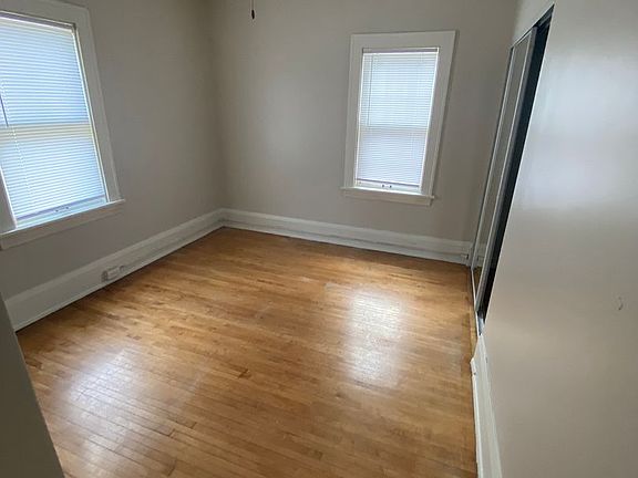 3rd image of 705 W 31st St #1