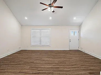 452 Glenview Dr — Photo 8