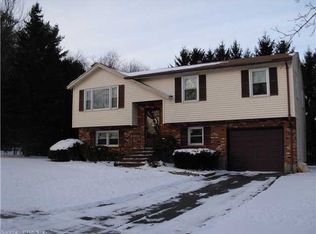4 Cartpath Dr, Meriden, CT 06450