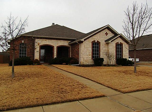 1st image of 1327 Luverne Dr