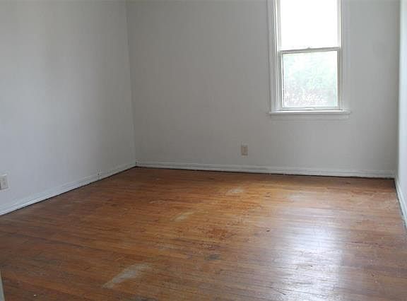 5th image of 134 Deane Ct