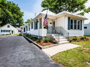 15 N Barker St, New Buffalo, MI 49117