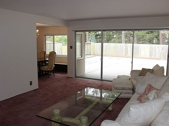 2nd image of 3498 Crestmoor Dr