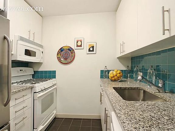 3rd image of 100 Atlantic Ave APT 3J