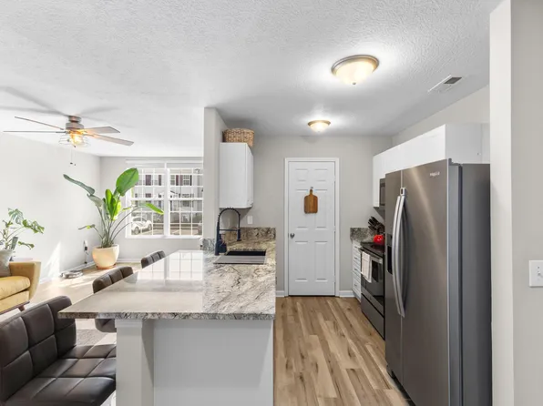 5959 Silver Charms Way #B, New Albany, OH 43054