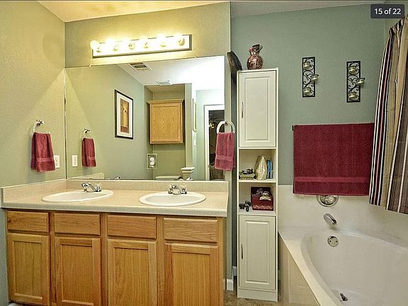 2nd image of 2817 Deerfern Ln