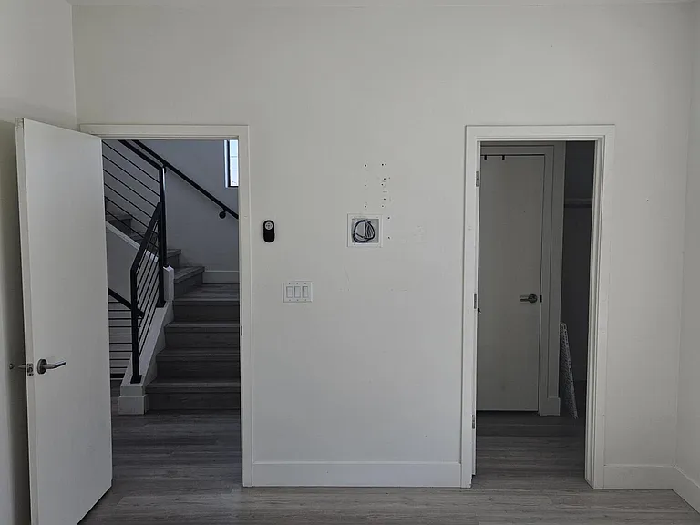 214 S Roosevelt St #L — Photo 17