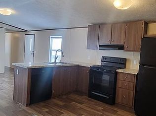 521 Park St #44, Ferrelview, MO 64163