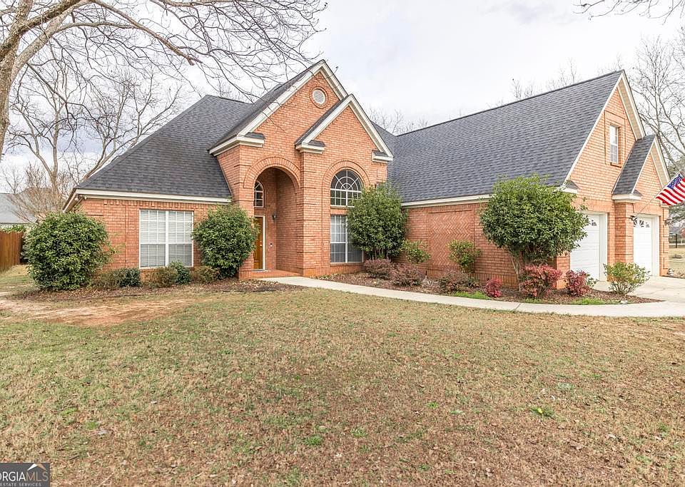 1st image of 116 Tivoli Park Rd