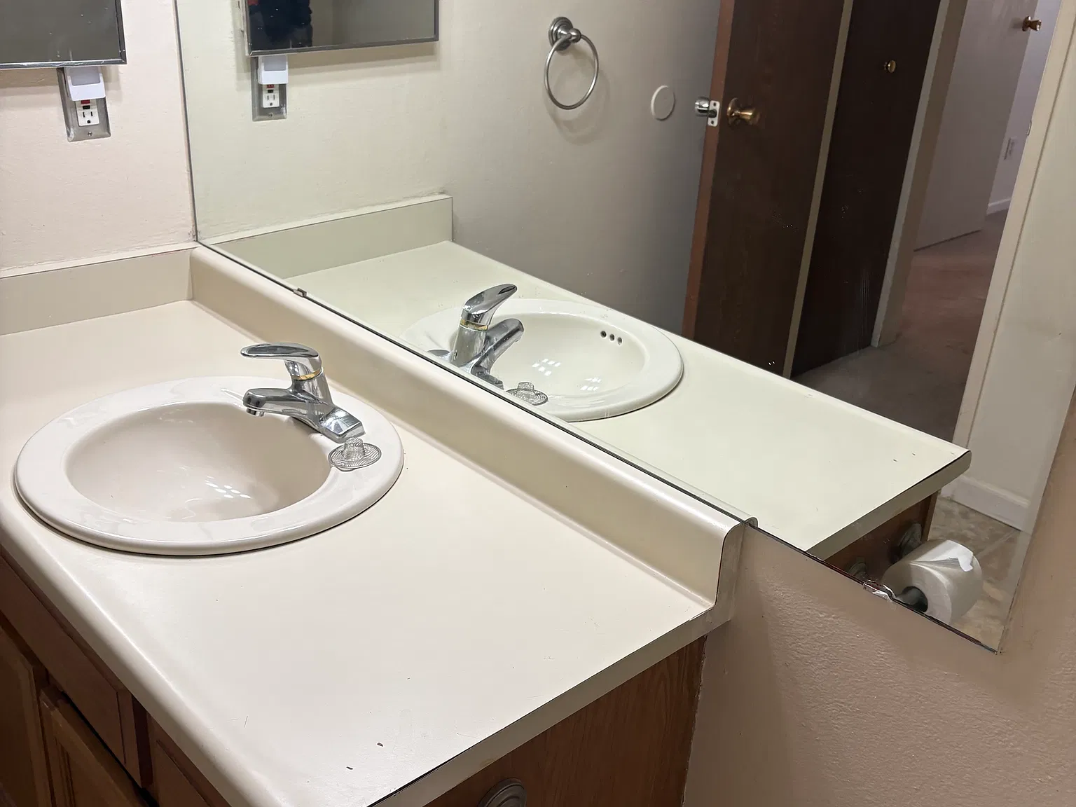 1 bed, 812 sqft, $1,450 — Photo 3