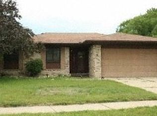 23864 Cedar Ridge Dr, Brownstown Twp, MI 48174